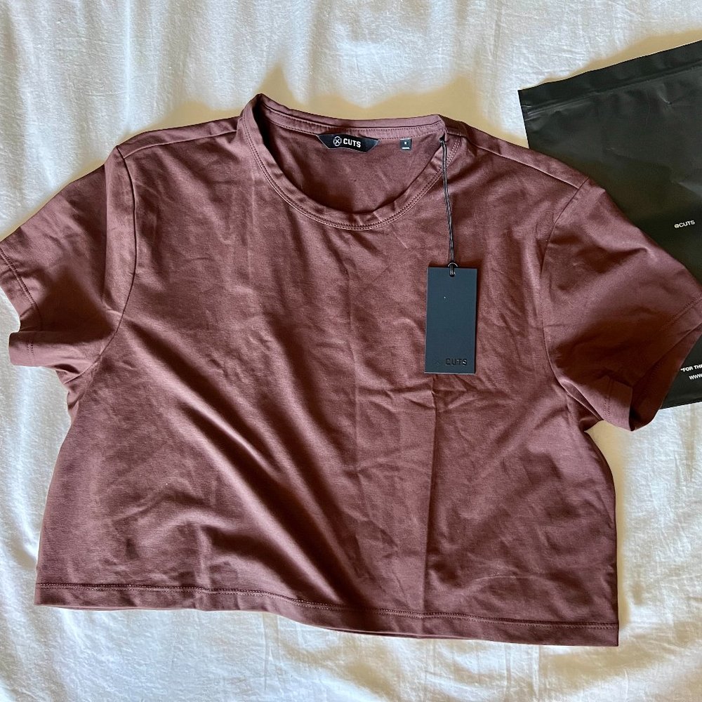 NWT CUTS Almost Friday Tee Cropped | Sierra Classic-Fit PYCA Pro®
